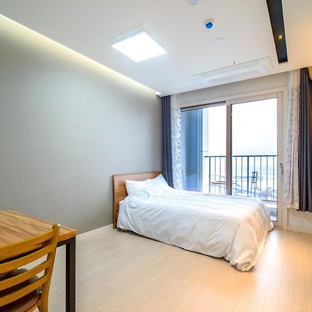 Sokcho Daemyung Pension Samsung Home Prestige Екстер'єр фото